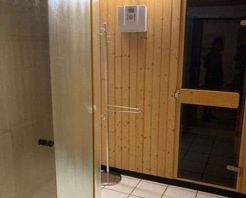 Sauna mit Dusche